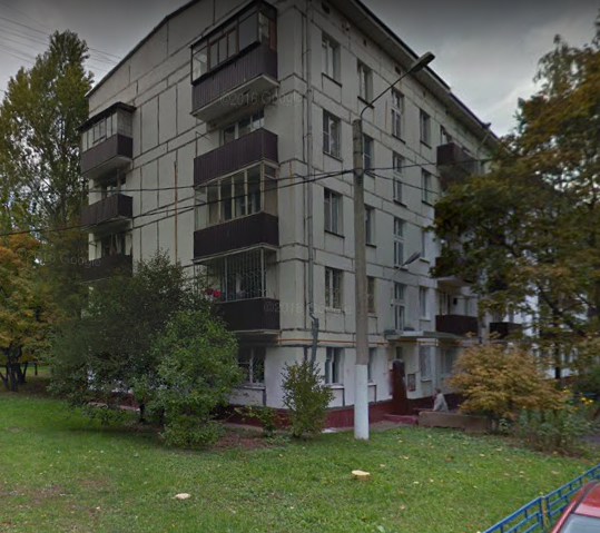 дом 17 корпус 2 на Черноморском бульваре в Москве