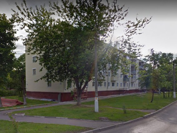 дом 13 на Театральной улице в Щербинке