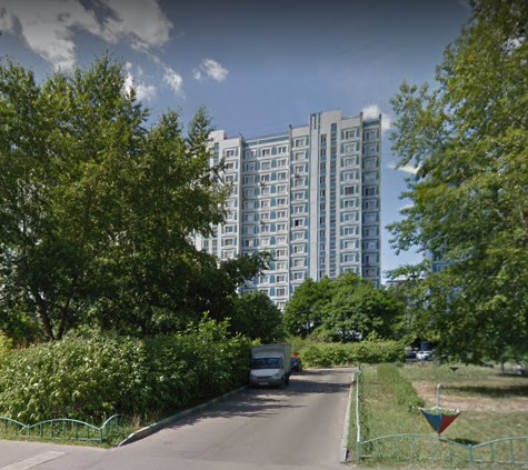 дом 12 на улице Маршала Голованова в Москве