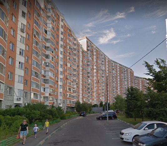 дом 24 на Лухмановской улице в Москве