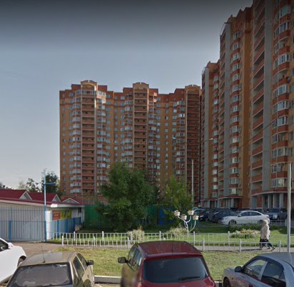 дом на Академической площади дом 4 в Троицке