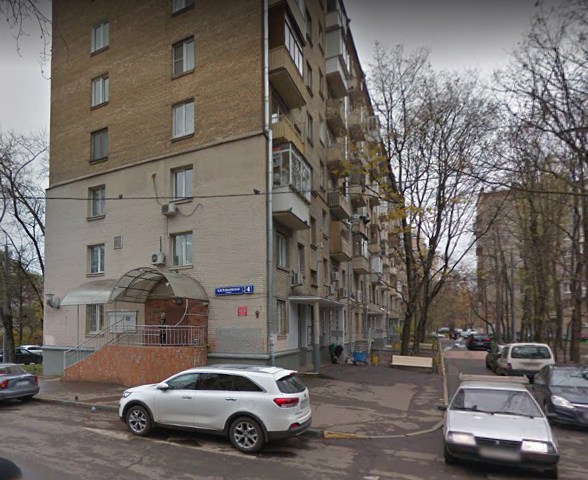 дом 4 на Кастанаевской улице в Москве