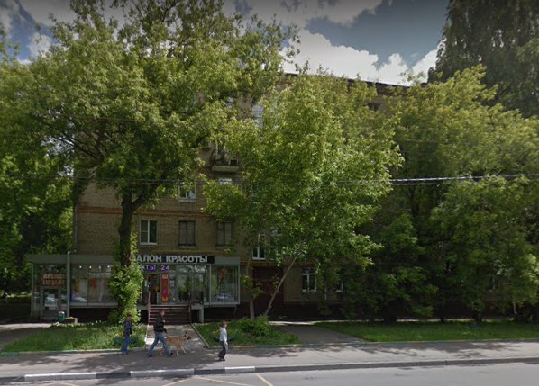 дом 15 на Новогиреевской улице в Москве