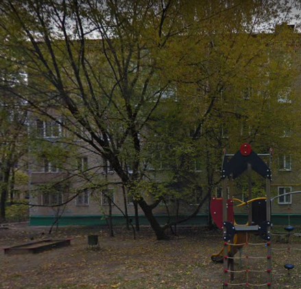 дом 17 корпус 2 на улице Адмирала Макарова в Москве