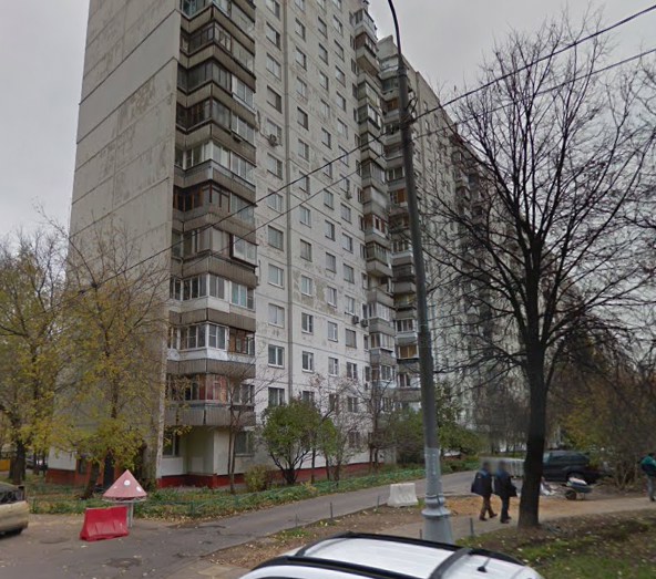 дом 27 на Новгородской улице в Москве