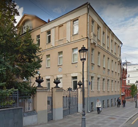 дом в Петровском переулке дом 1/30 строение 2 в Москве